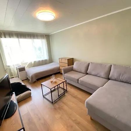 Mai 25-11, 2 Rooms, Free Parking Apartment *